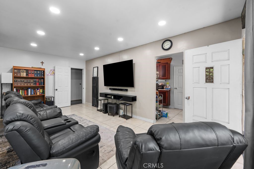 13344 Grant Property Photo 3
