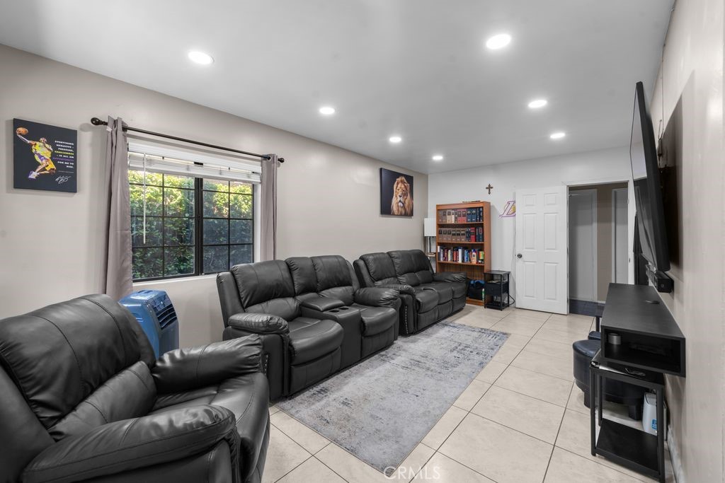 13344 Grant Property Photo 4