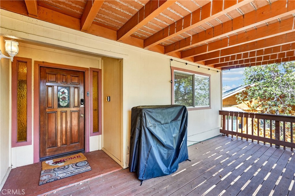 701 Villa Grove Property Photo 4