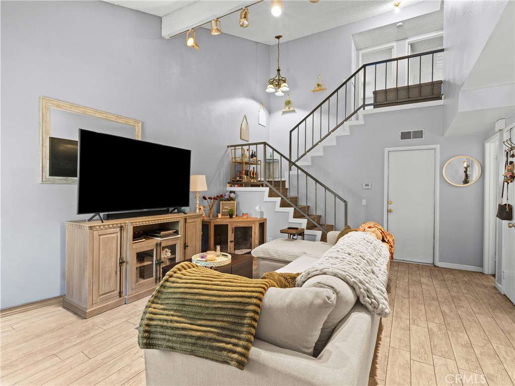 4080 Rosemead 11 Property Photo 4