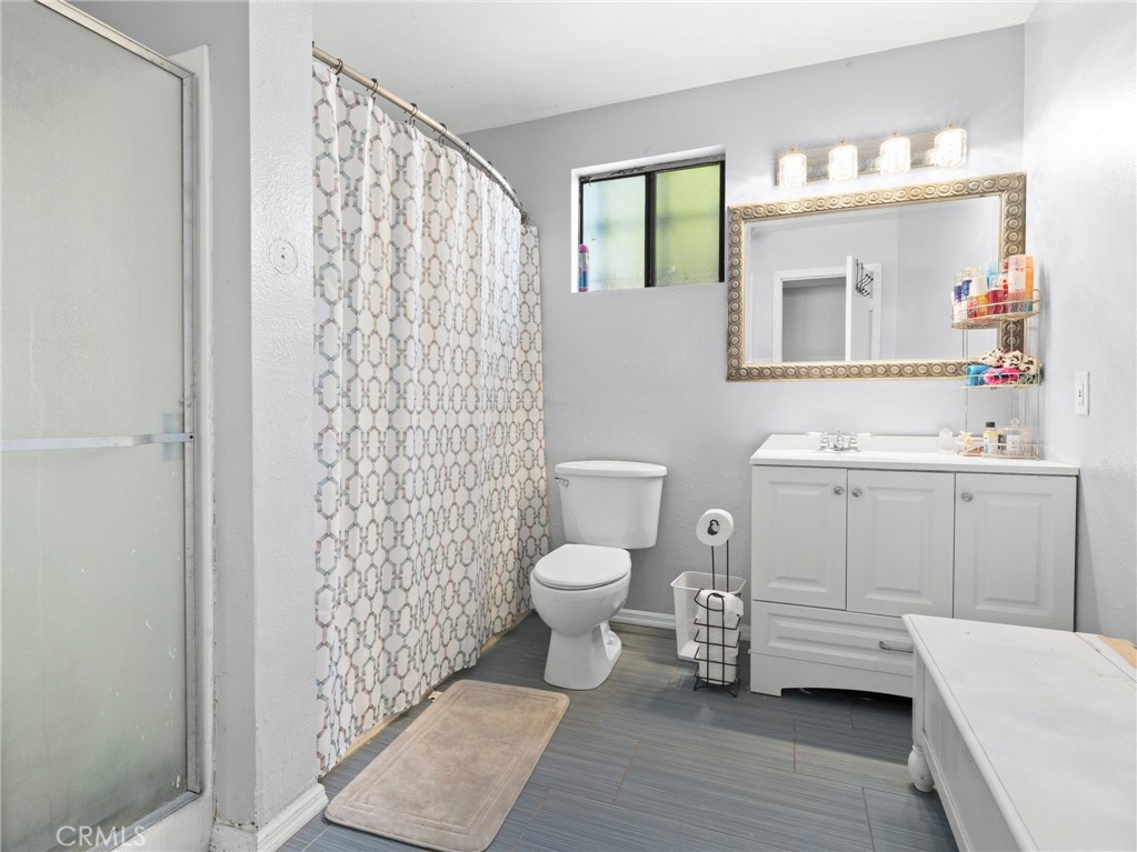 4080 Rosemead 11 Property Photo 8