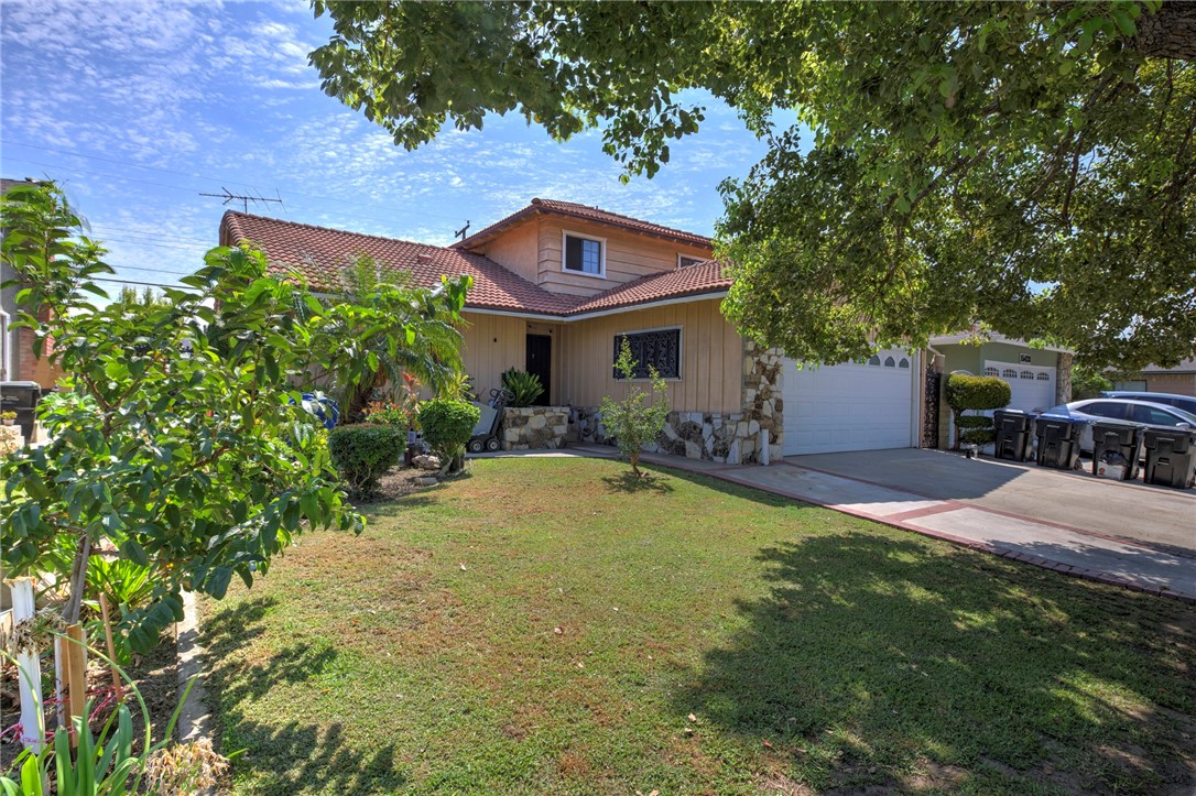 15422 Benfield Property Photo 1
