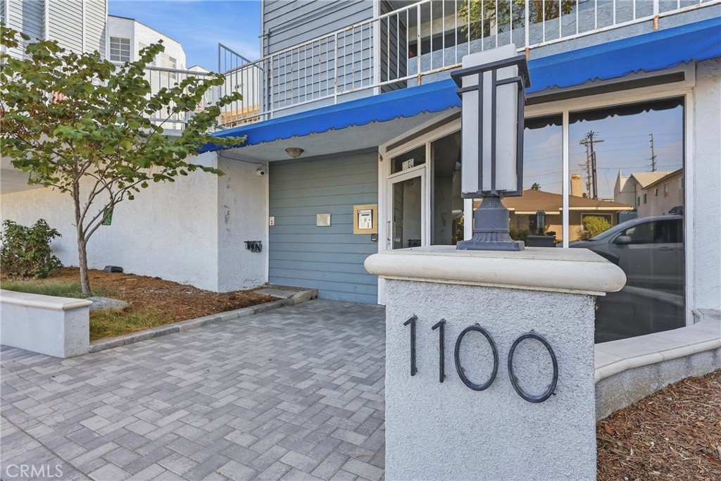 1100 Euclid Property Photo 1