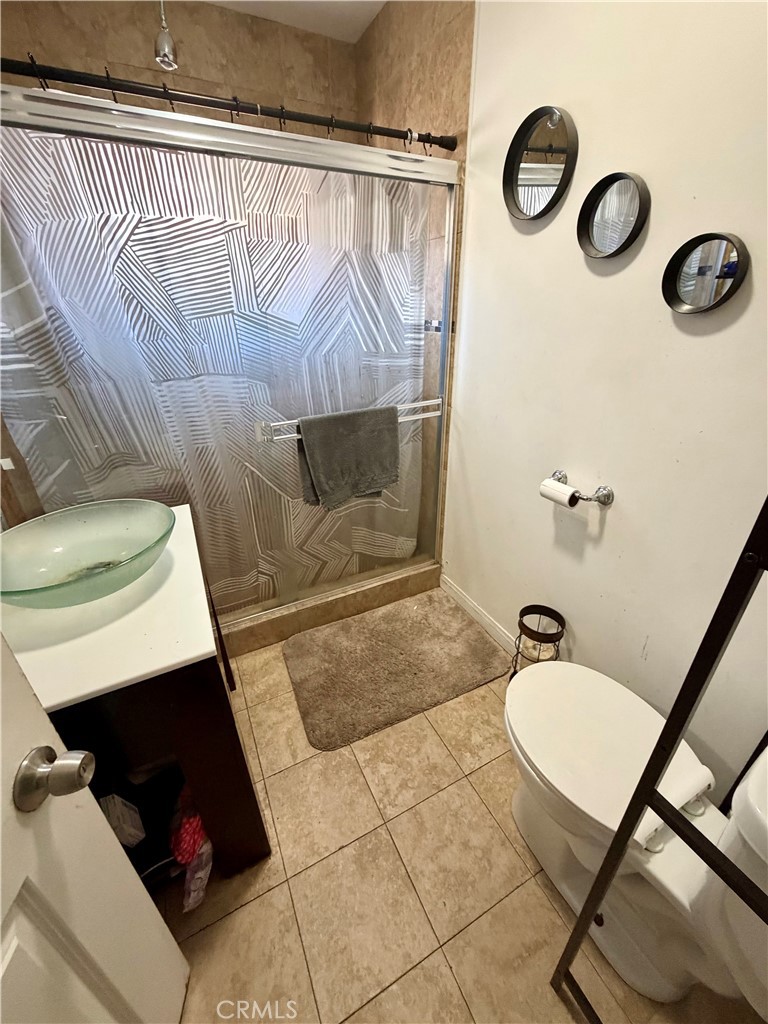 1016 W 51st Place Property Photo 15