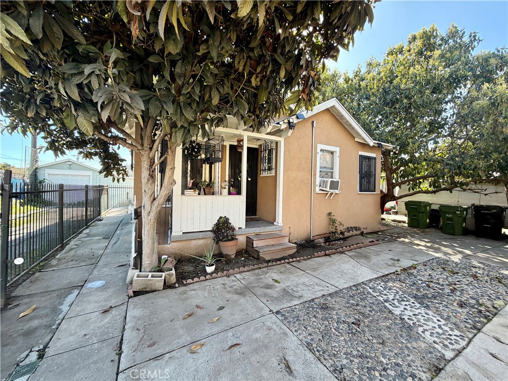 1016 W 51st Place Property Photo 20