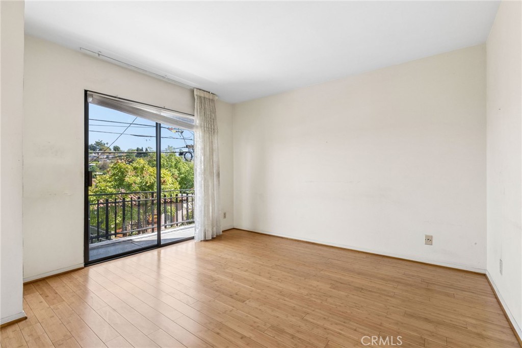 2431 Claremont Property Photo 22