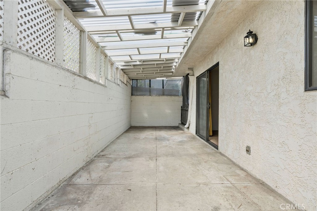 2431 Claremont Property Photo 53