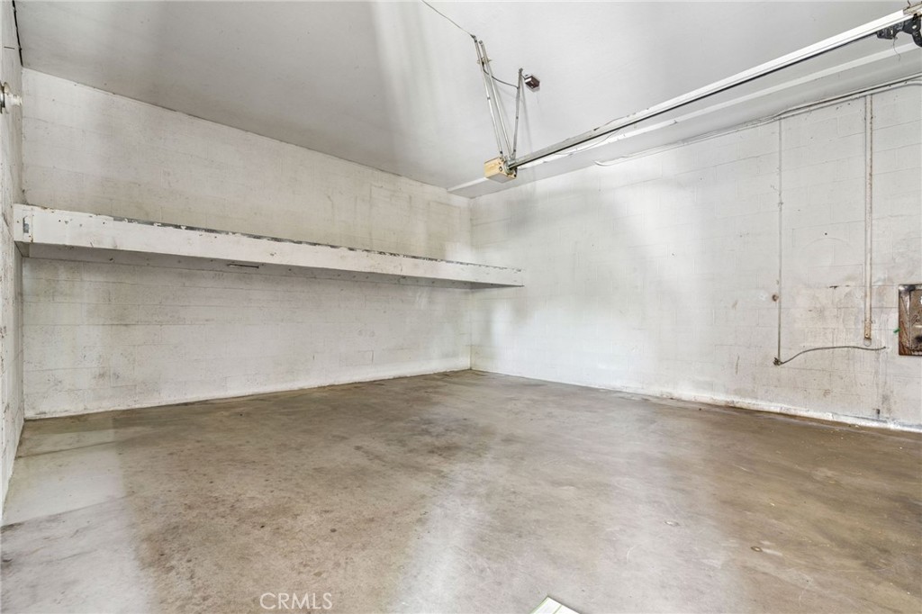 2431 Claremont Property Photo 63