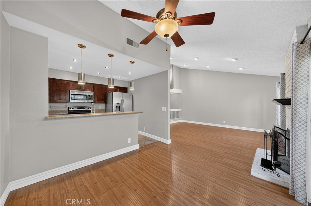 343 Prairie Court Property Photo 11