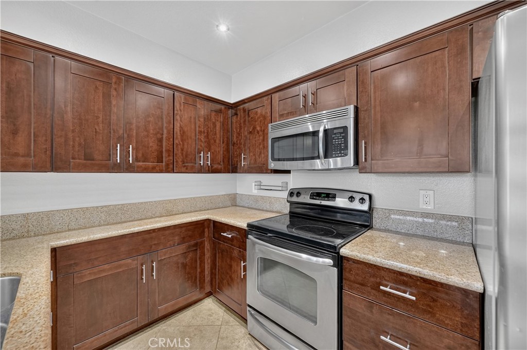 343 Prairie Court Property Photo 15
