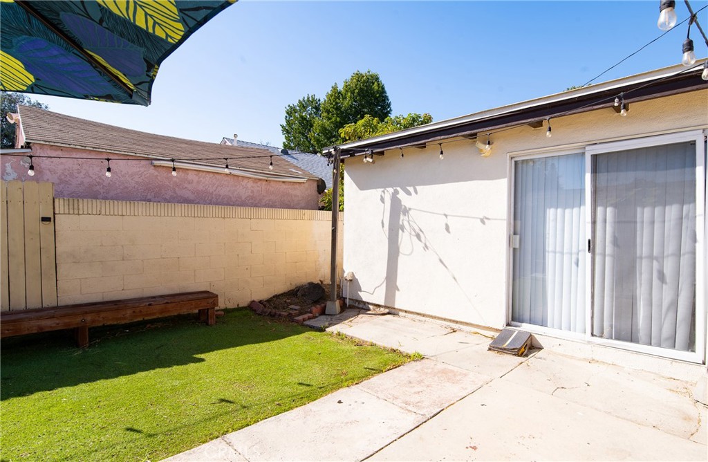 482 E 59th Street Property Photo 10