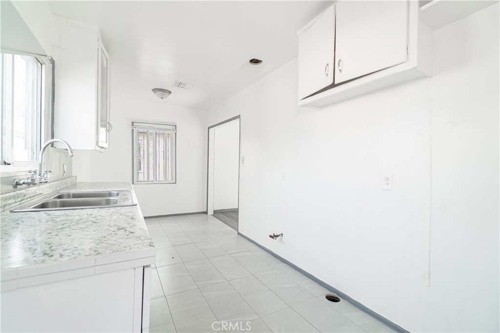 3658 W 104th Property Photo 18