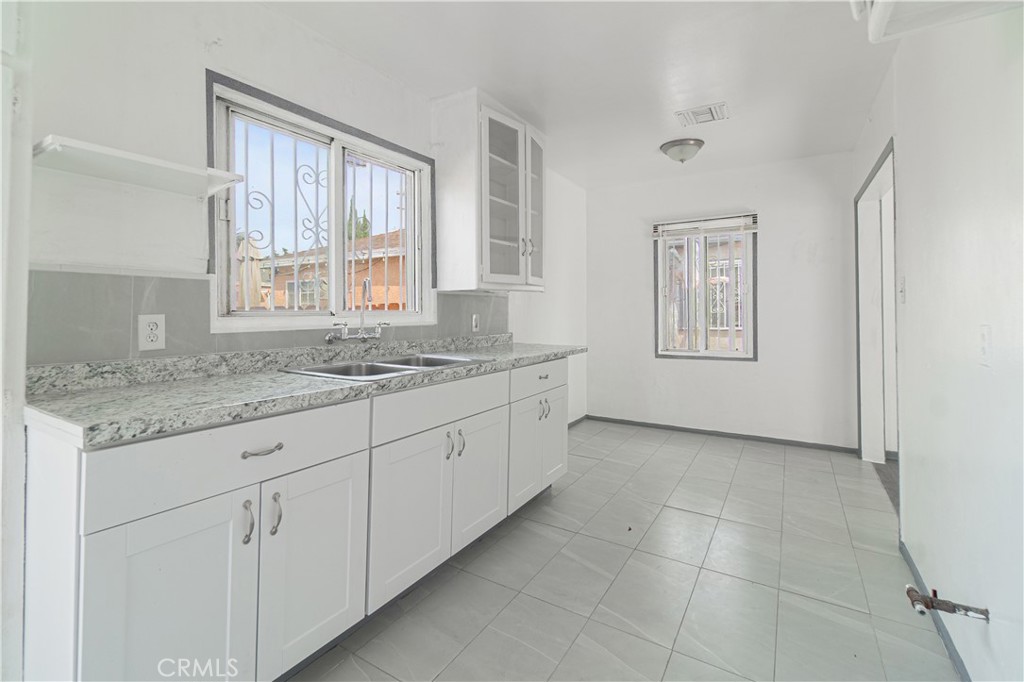 3658 W 104th Property Photo 19