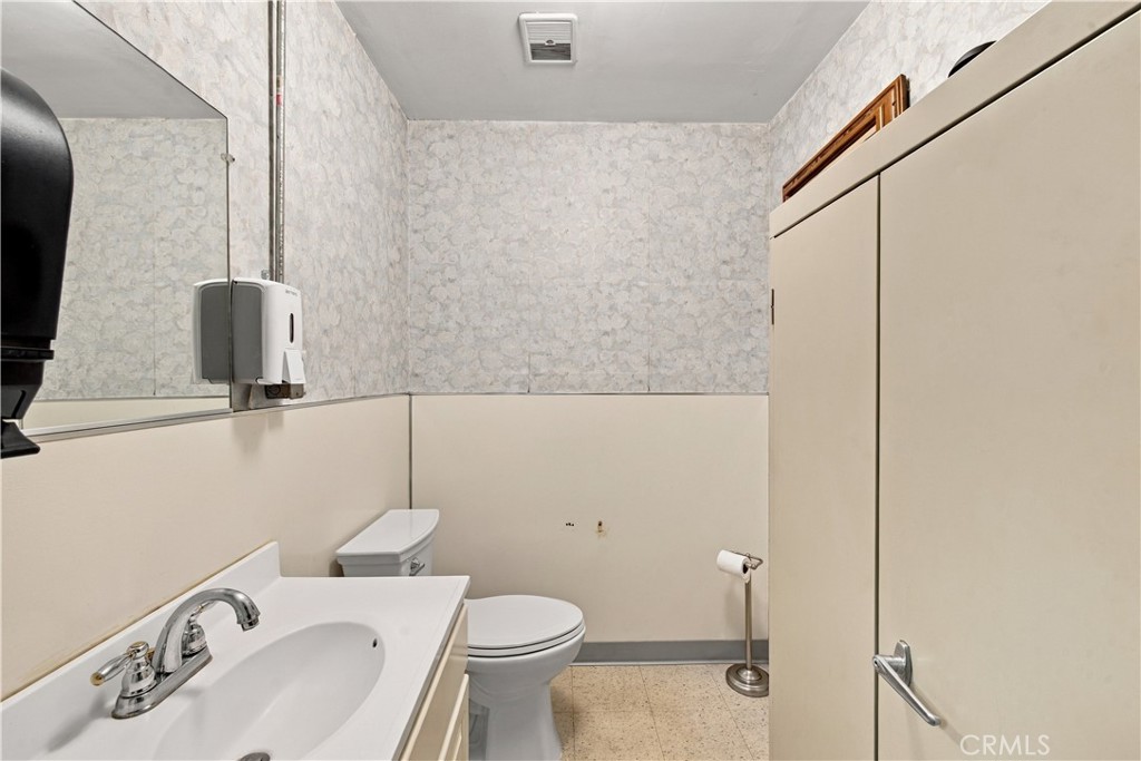 9540 Stewart And Gray Rd Property Photo 13