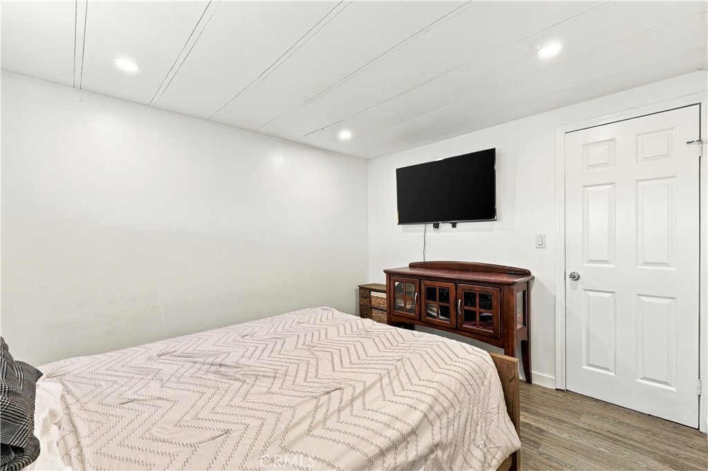 5450 N. Paramount Blvd. Property Photo 22