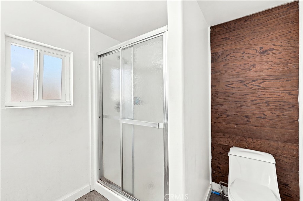 5450 N. Paramount Blvd. Property Photo 26