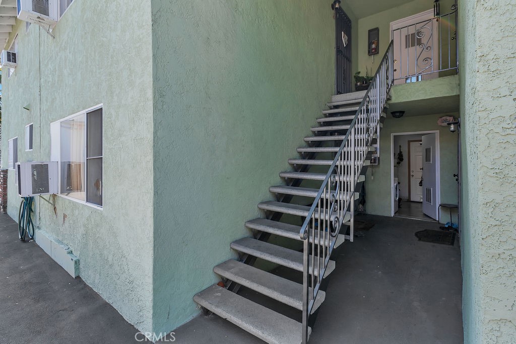 141 S 7th Street Property Photo 5