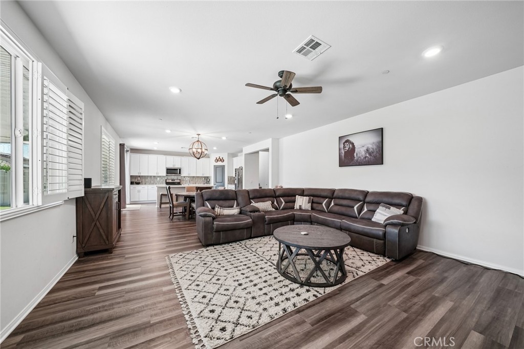29135 Cosmos Property Photo 10