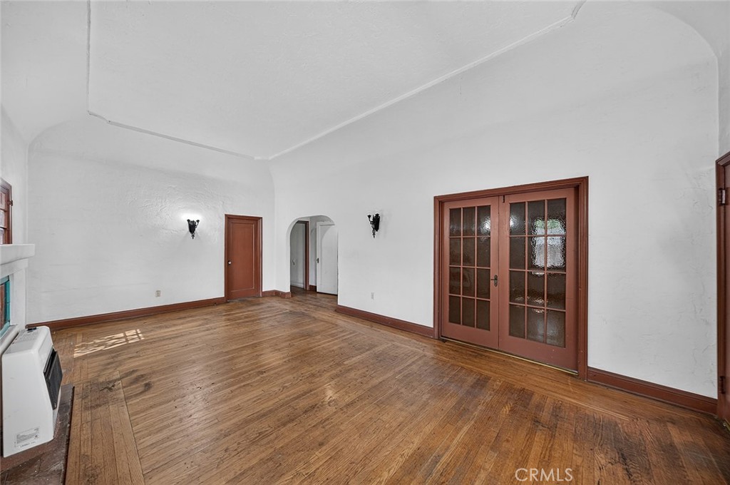 205 N Avenue 66 Property Photo 3