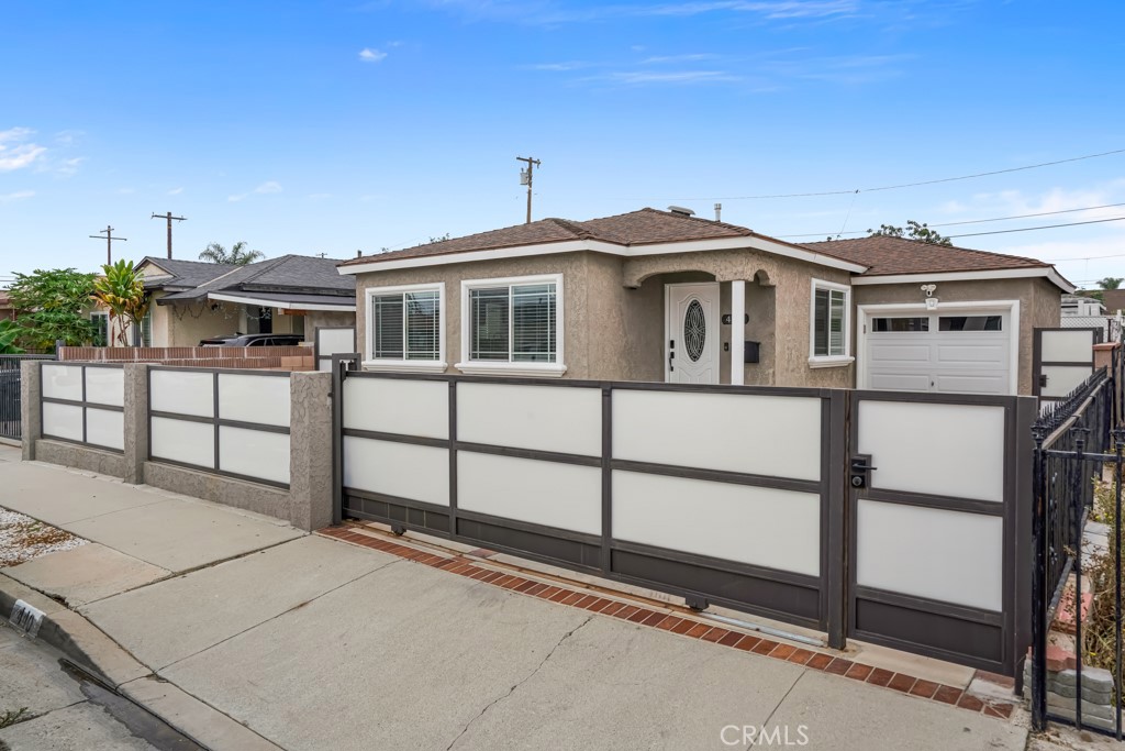 440 E Desford Property Photo 1