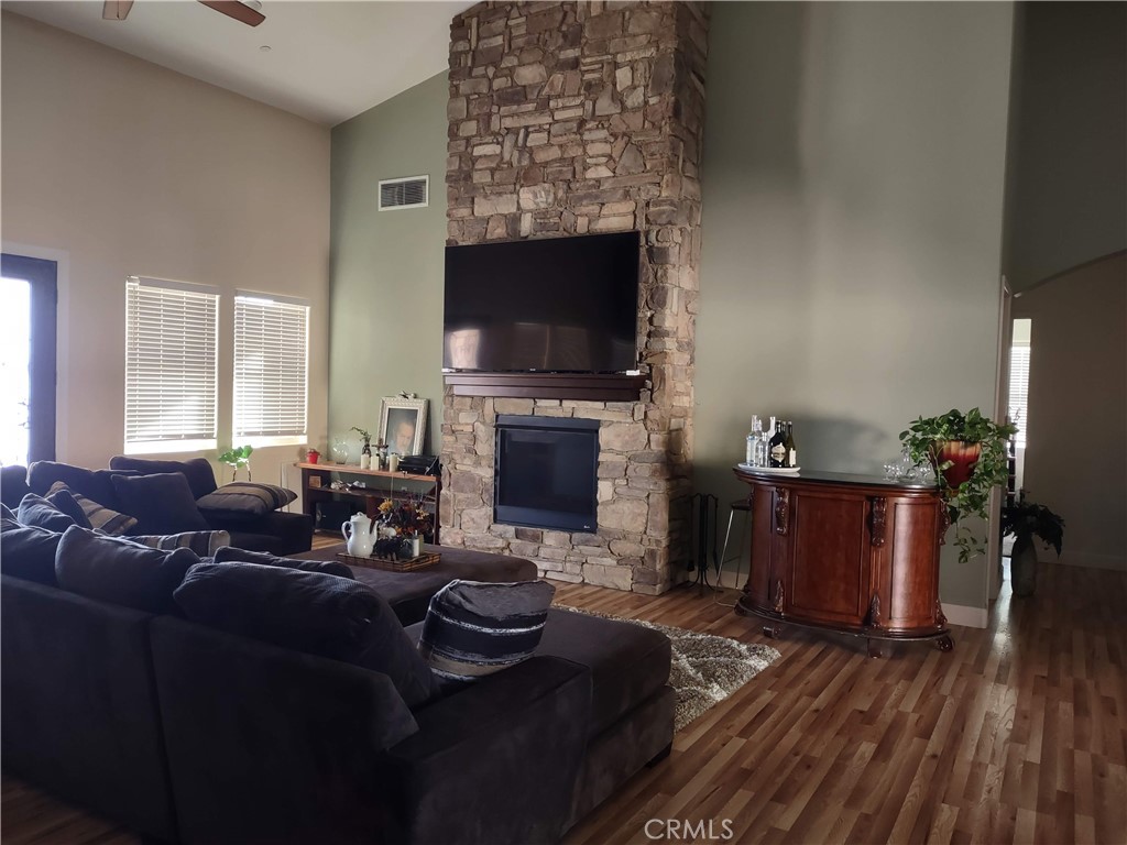22060 Caballeros Property Photo 8