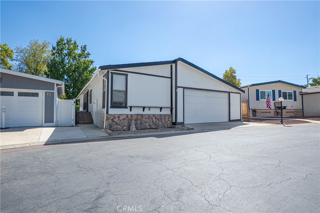 1550 RIMPAU SPC 185 Avenue 185 Property Photo 1