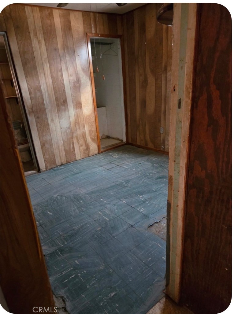 174 N Acacia Property Photo 4
