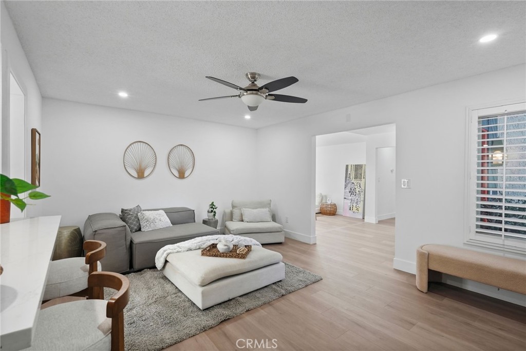 10446 White Oak Property Photo 22