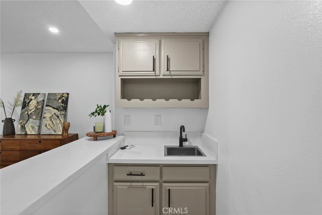 10446 White Oak Property Photo 26