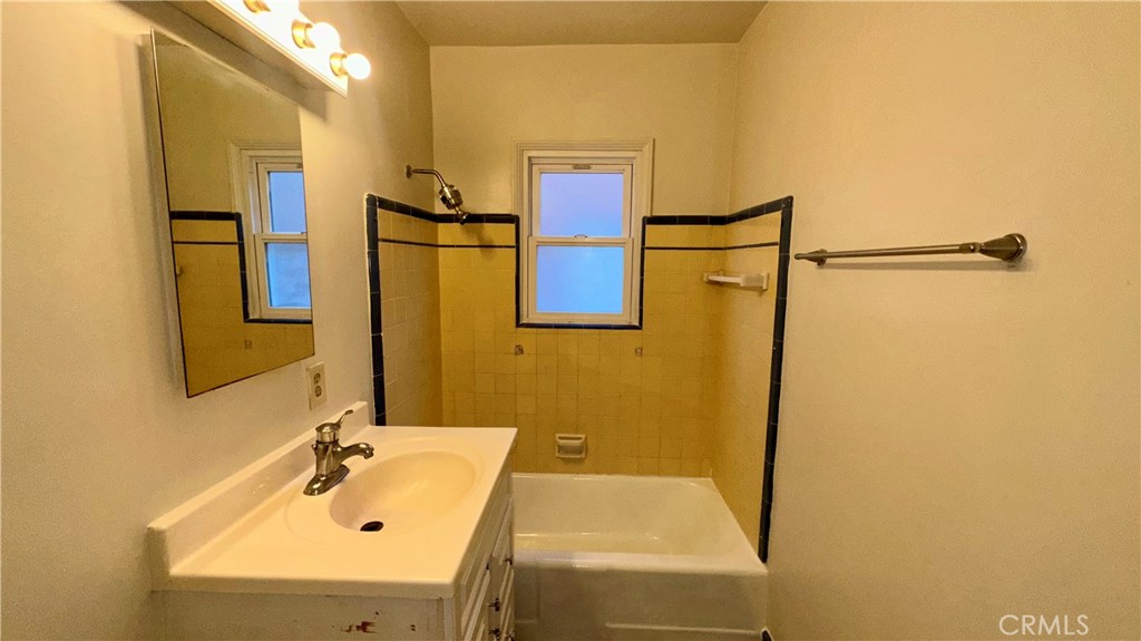 235 Termino 3 Property Photo 11