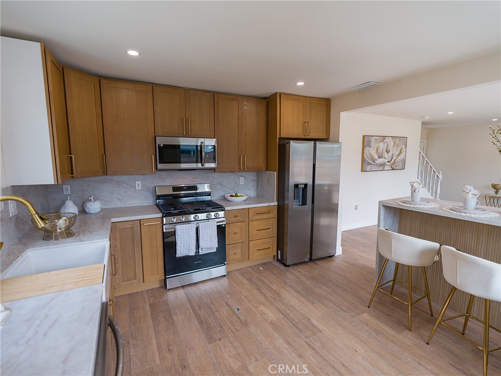 613 N Garsden Avenue Property Photo 4