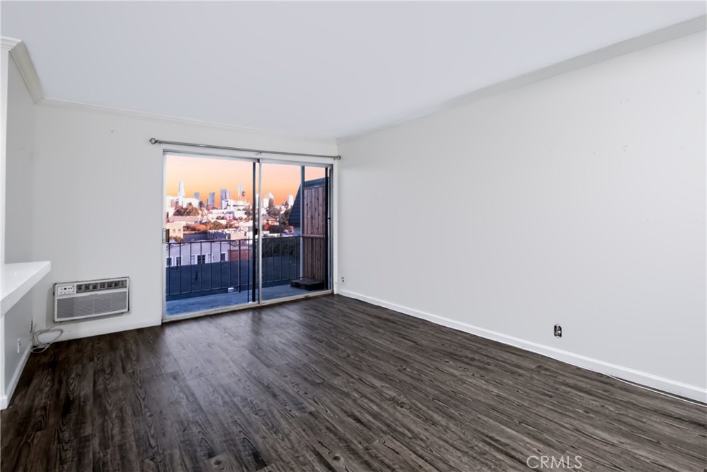 256 S La Fayette Park 307 Property Photo 4