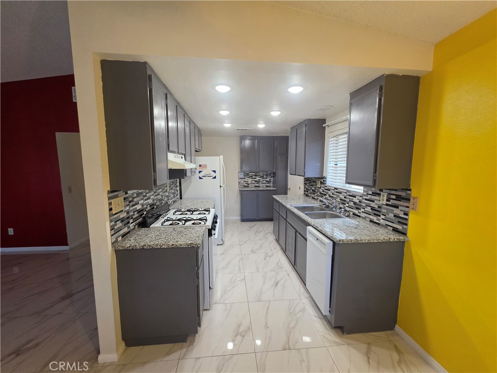 28238 Corte Retiro Property Photo 16