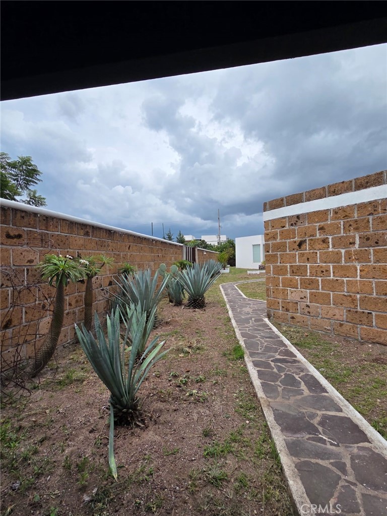 37 Ninguno Property Photo 51