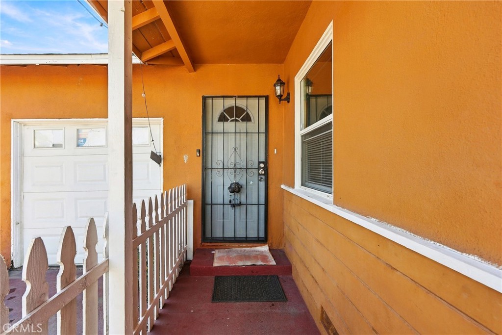 1692 Crestview Property Photo 5