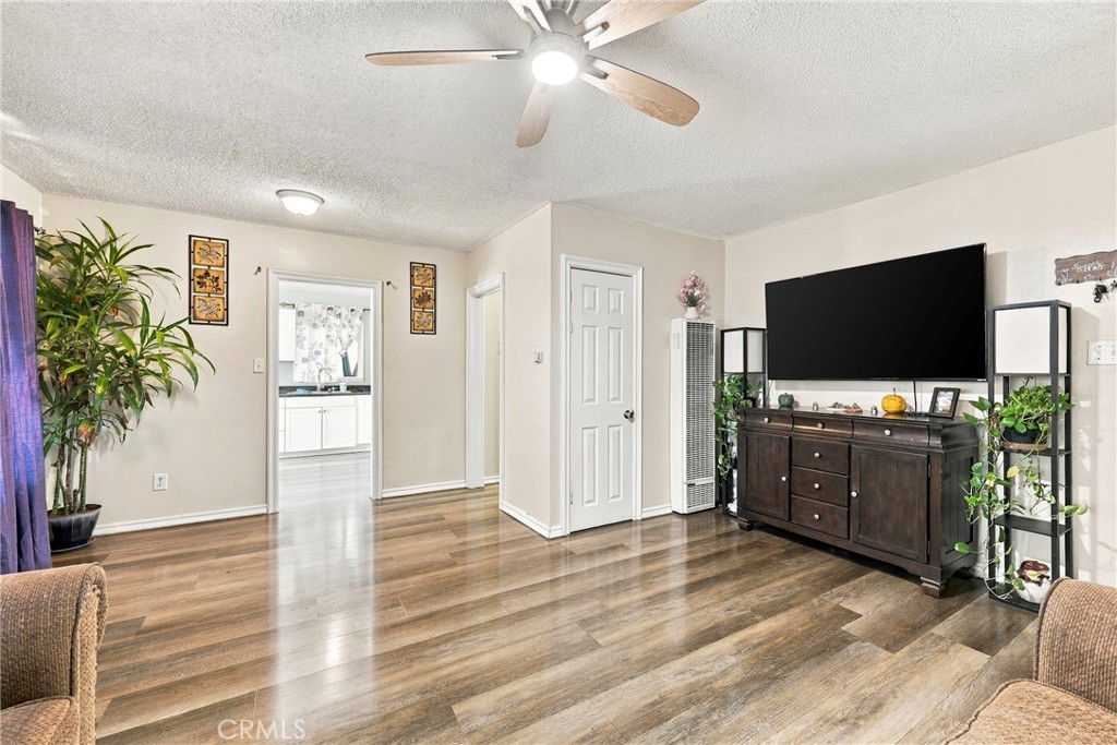 1692 Crestview Property Photo 8