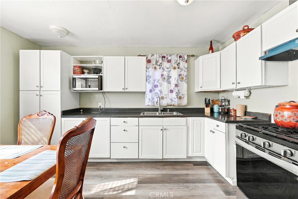 1692 Crestview Property Photo 11
