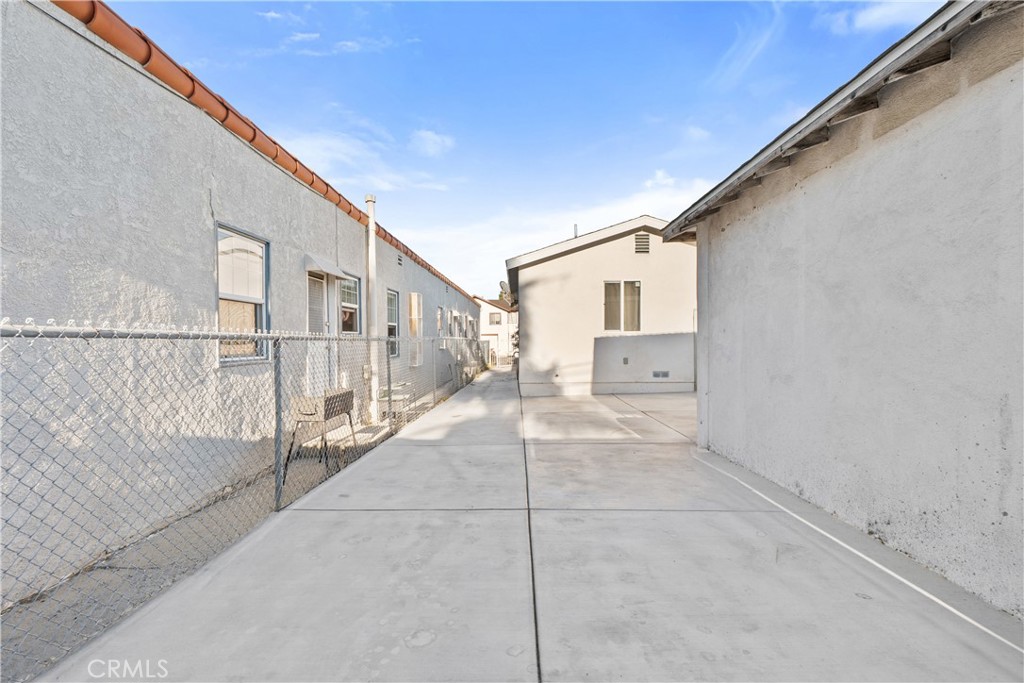 1631 S Cabrillo Property Photo 41