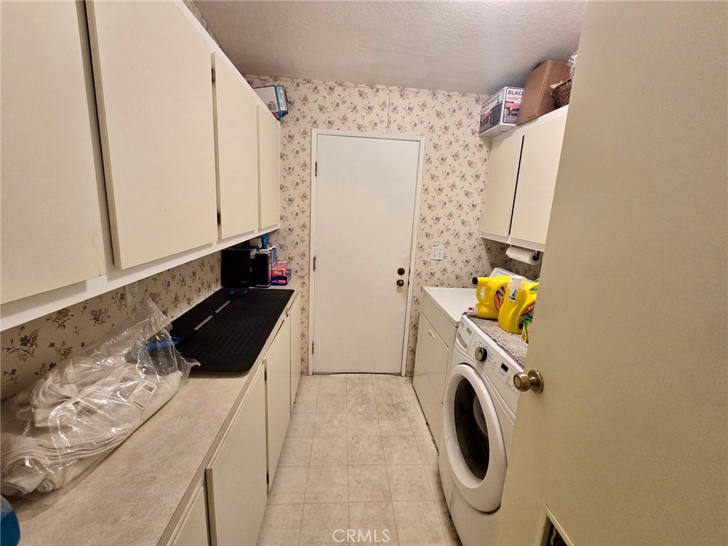 3435 Greenacre Property Photo 21