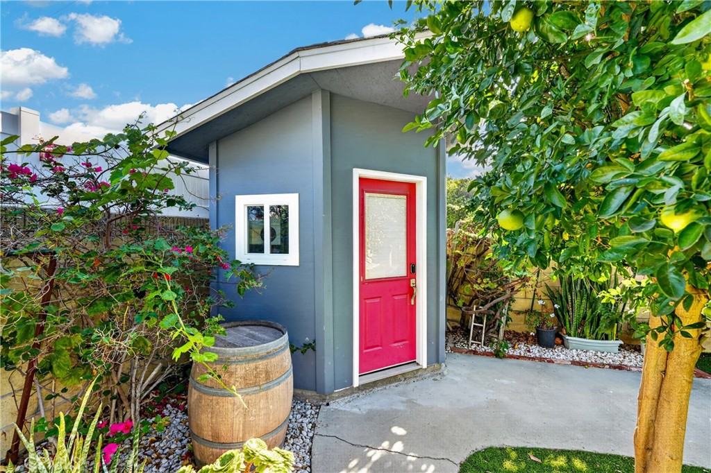 3718 Charlemagne Avenue Property Photo 28