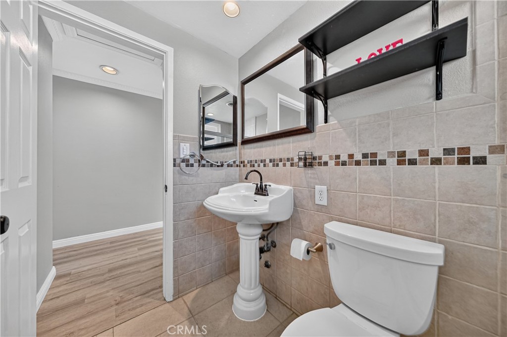 904 Beech Hill Property Photo 31