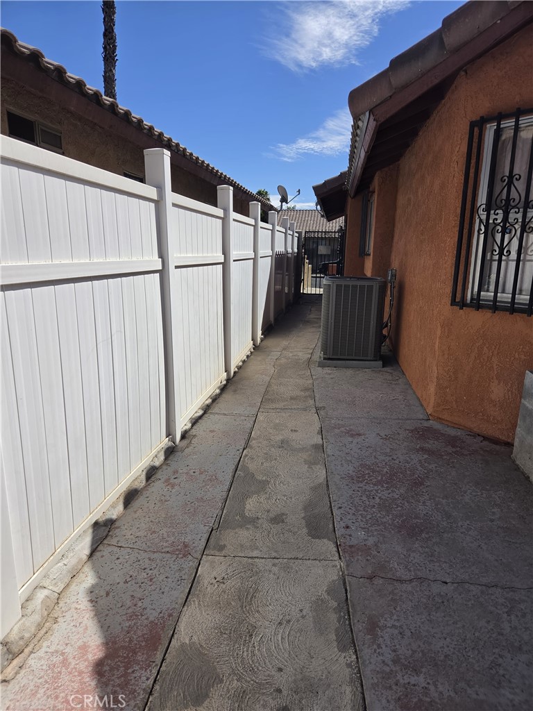 13745 Vellanto Way Property Photo 2