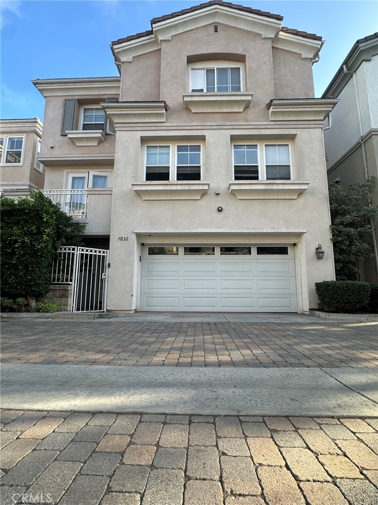 7832 Daisy Circle
