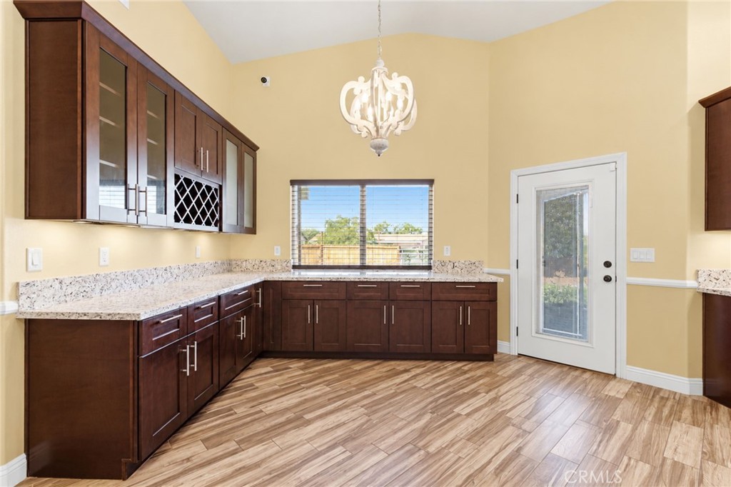 16028 Spruce Property Photo 11