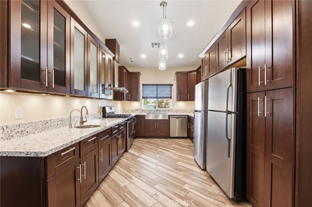 16028 Spruce Property Photo 14