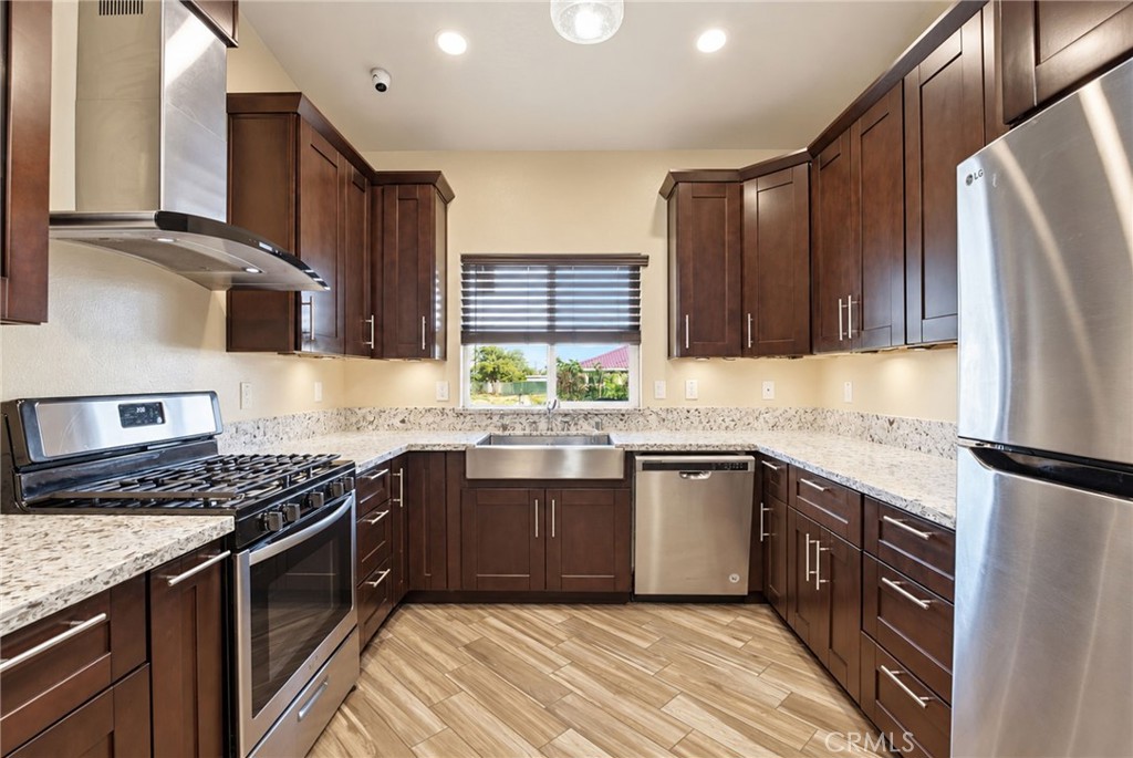 16028 Spruce Property Photo 16