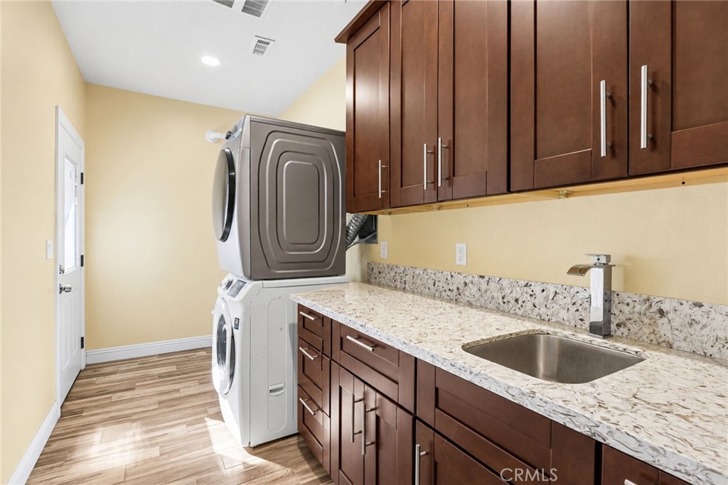 16028 Spruce Property Photo 30