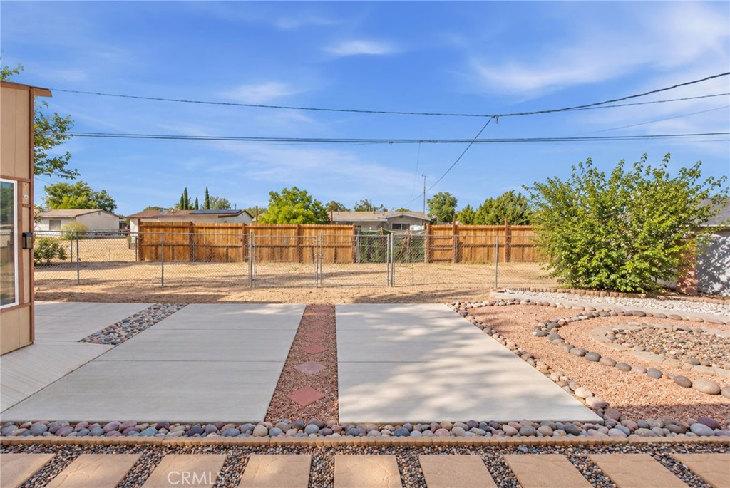 16028 Spruce Property Photo 37