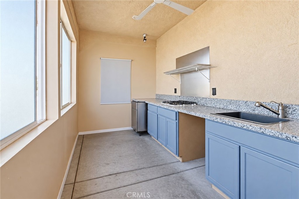 16028 Spruce Property Photo 42