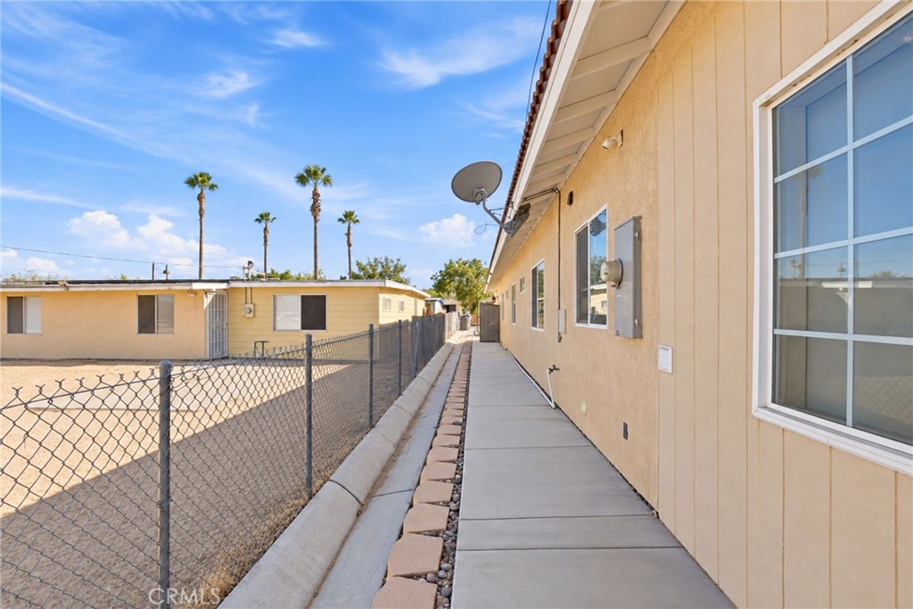 16028 Spruce Property Photo 44